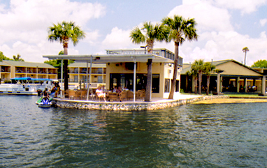 Port Hotel Tiki Bar
